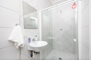 accommodation summerstrand room7 emabaleni3