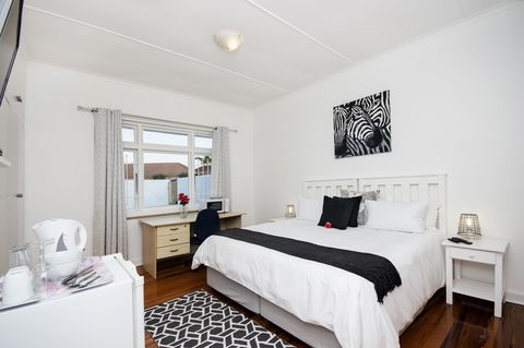 accommodation guest house summerstrand port elizabeth 002 accommodation guest house summerstrand port elizabeth 002